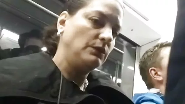 Gražus analinis seksas su gudria oda Zazie Skimm.