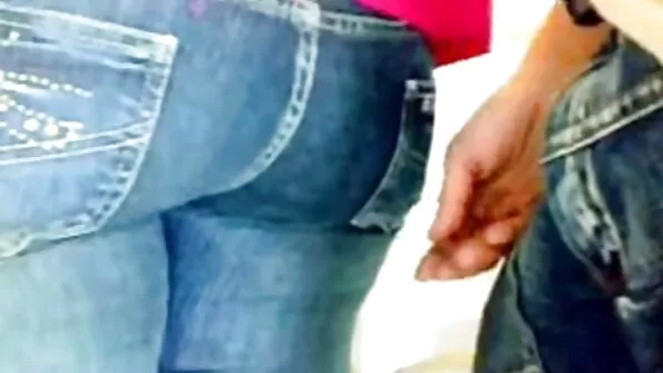 Santechnikas turėjo išdulkinti sultingą MILF su gražiu apatiniu trikotažu.