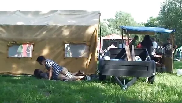 Lenos seksas su pikapų menininkais.