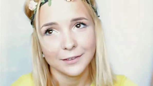 Sekso lanksti Mia Malkova su asmeniniu instruktoriumi.