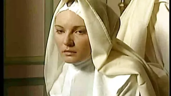 120 dienų ištvirkimo – žiūrėkite pornografinį filmą internete.