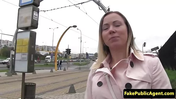 Geriausias seksas su ryškiai raudonplauke mergina Sonya.
